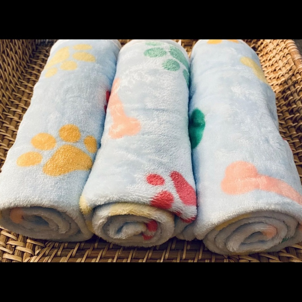 Luciphia 3 Blankets Super Soft Fluffy Premium( Small 23” X 16”) New With Tags